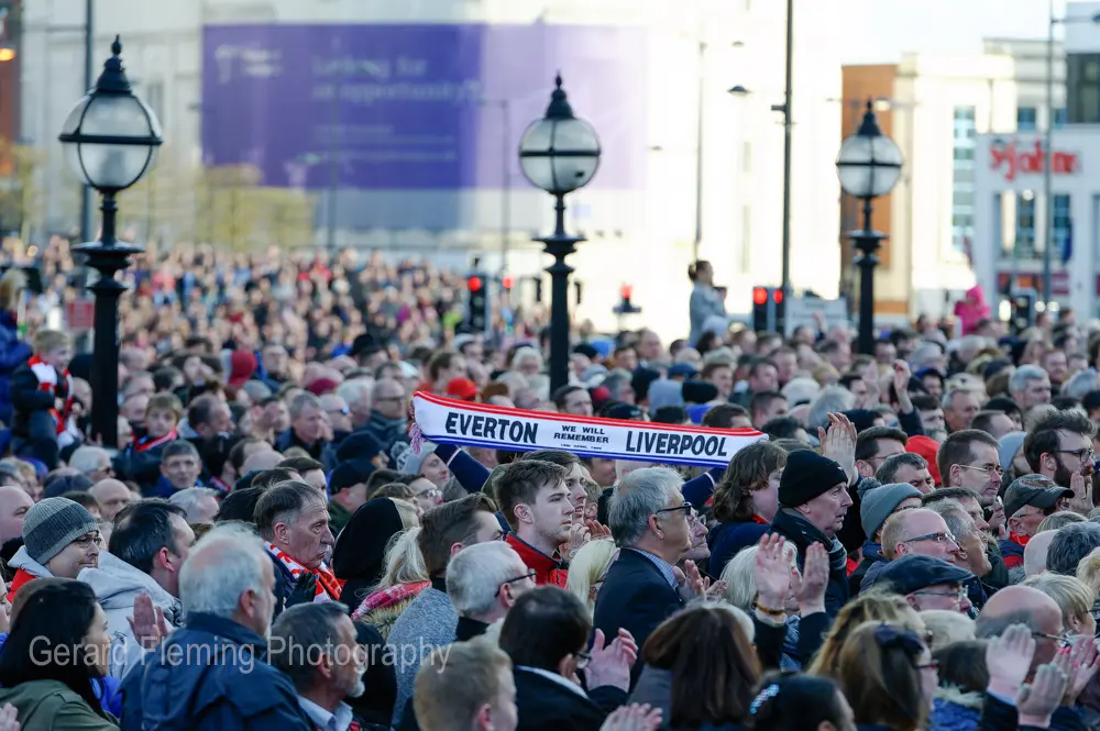 everton and liverpool fans