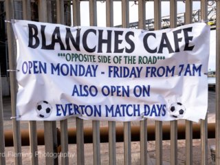 blanchescafeliverpooldocks